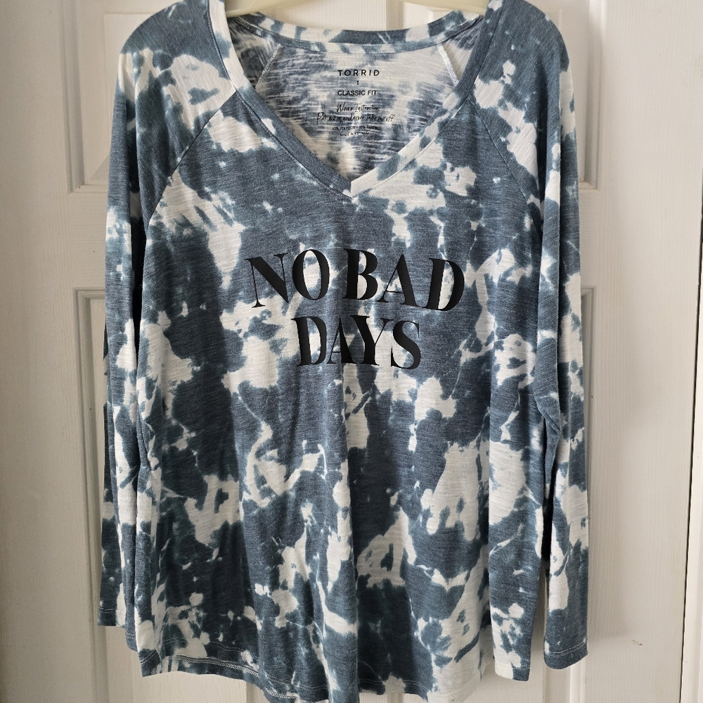 Blue and White Tie-Dye Long Sleeve Shirt